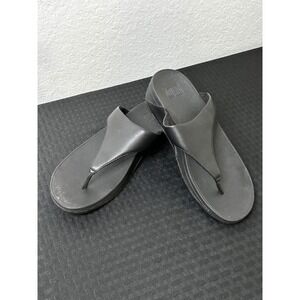 FitFlop Lulu Black Leather Toe-Post Sandals Womens US 9 Style I88-001